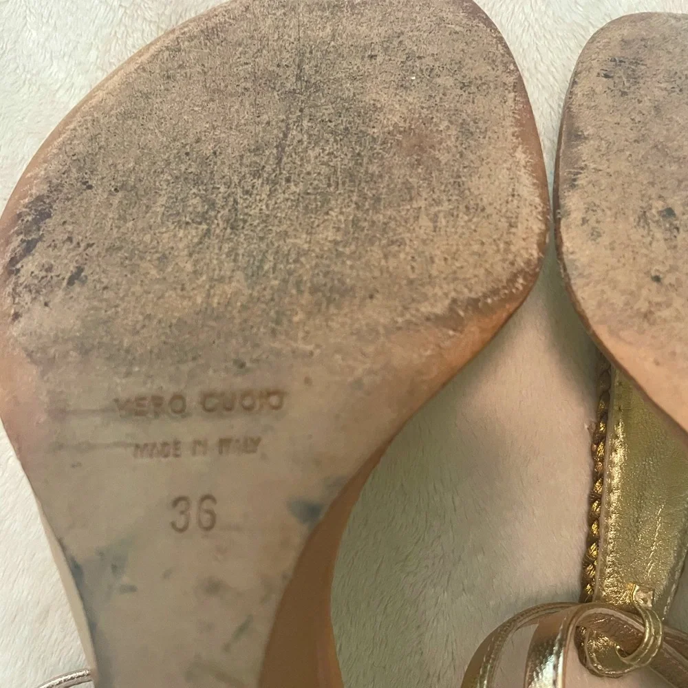 Gorgeous Giuseppe Zanotti sandals with rhinestone accents - Picture 14 of 15